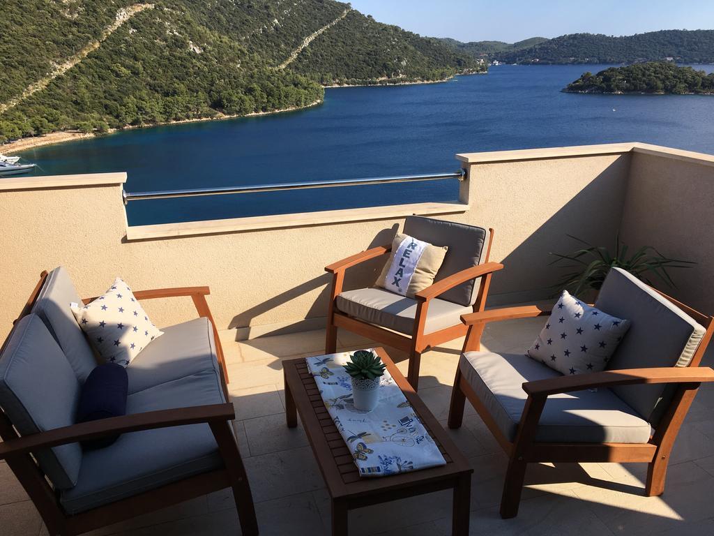 Apartments Ladesta Lastovo Exterior photo