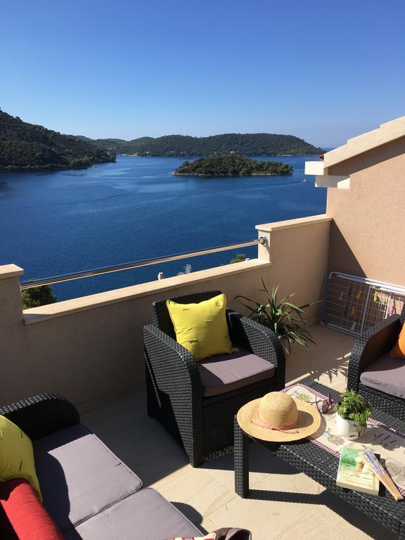 Apartments Ladesta Lastovo Exterior photo